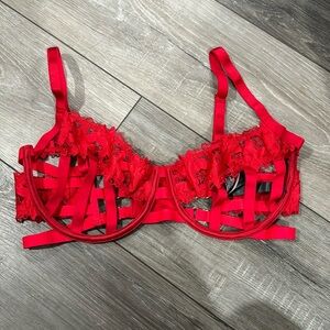 NWOT!‎ Victoria Secret Red Lace Bra